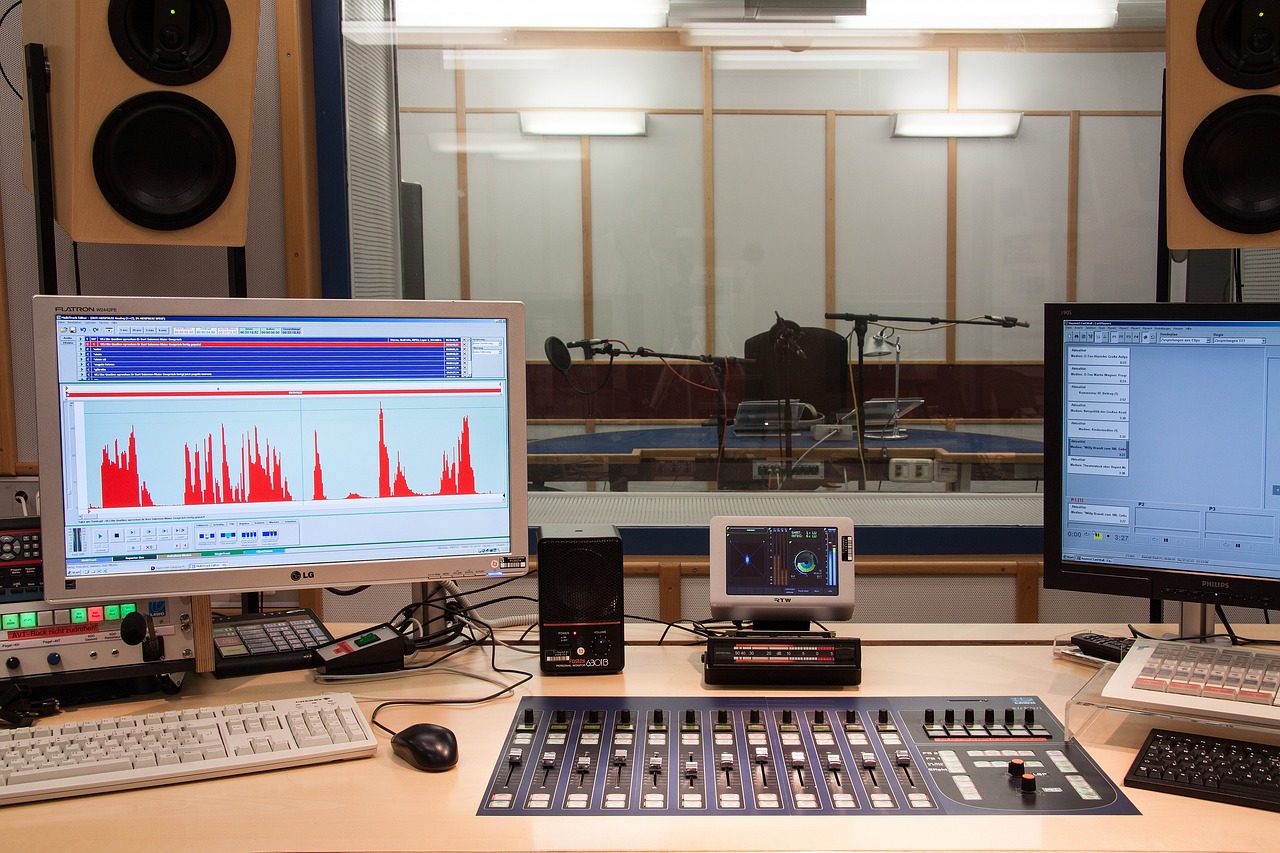 Navigating the Radio Renaissance: How Technology Is Shaping the Future of Broadcasting